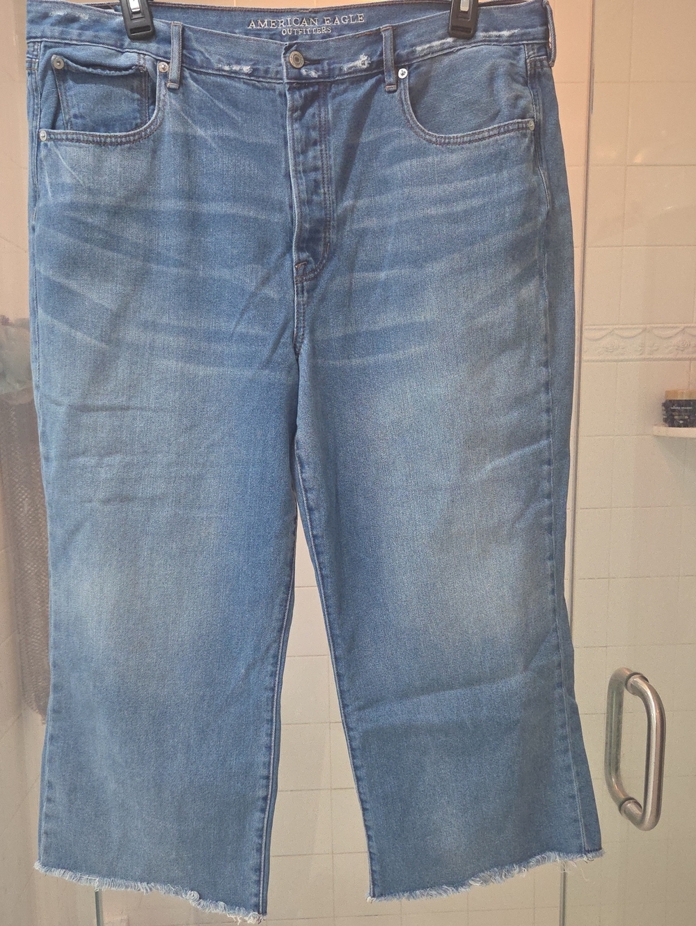 American Eagle Outfitters Light Blue Cropped Straight Jeans